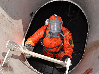 Confined space training with RIG Systems