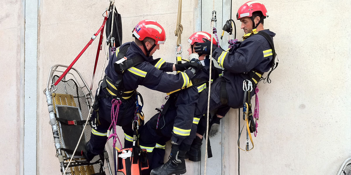 RIG Systems – Industrial safety and specialist rescue training providers. Confined space, work at height, water rescue, rope rescue, IRATA, first aid, emergency response teams, standby rescue